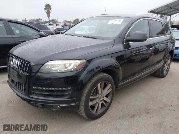 2014 Audi Q7 3.0T Premium Plus with VIN WA1LGAFE9ED021103, listed as a IAAI auction lot 42042495 with 186,446 mi miles. Bid and sale history available at carsss.com. Image 2.