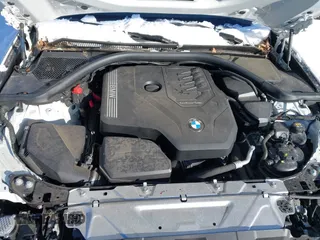 2021 BMW 3 Series 330i xDrive z VIN 3MW5R7J06M8C14597, wystawiony jako IAAI lot #41581041 z przebiegiem 8776 mil mil oraz . Historia ofert i sprzedaży dostępna na DreamBid. Obrazek 10.
