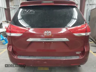 2011 Toyota Sienna XLE with VIN 5TDDK3DC9BS015730, listed as a IAAI auction lot 41472834 with 71,125 mi miles. Bid and sale history available at carsss.com. Image 16.
