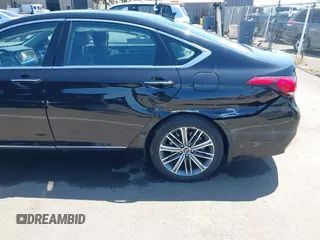 2018 Genesis G80 3.8L z VIN KMHGN4JE3JU284909, wystawiony jako IAAI lot #42188611 z przebiegiem 37 215 mil mil oraz . Historia ofert i sprzedaży dostępna na DreamBid. Obrazek 18.