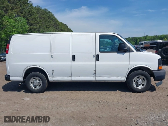 2017 Chevrolet Express Cargo Van with VIN 1GCWGAFF2H1133906, listed as a IAAI auction lot 42037388 with 218,601 mi miles. Bid and sale history available at carsss.com. Image 13.