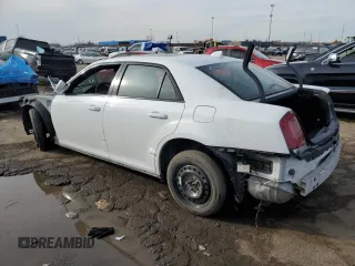 2017 Chrysler 300 S with VIN 2C3CCAGG4HH648336, listed as a Copart auction lot 43112675 with 92,120 mi miles and Clean Title. Bid and sale history available at DreamBid. Image 2.