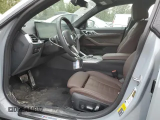 2023 BMW i4 M50 z VIN WBY33AW02PFP88948, wystawiony jako Copart lot #67563423 z przebiegiem 2 090 mil mil oraz . Historia ofert i sprzedaży dostępna na DreamBid. Obrazek 7.