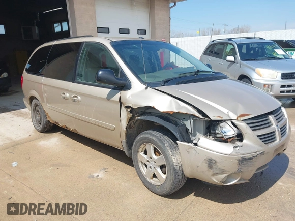 2007 Dodge Grand Caravan SXT with VIN 2D4GP44L57R237947, listed as a IAAI auction lot 42096794 with 257,714 mi miles and . Bid and sale history available at DreamBid. Image 1.