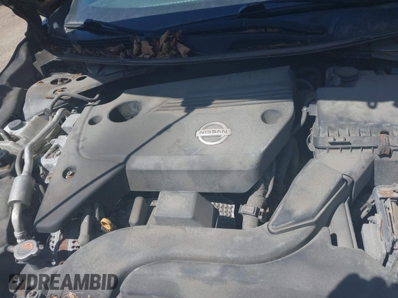 2013 Nissan Altima 2.5 S with VIN 1N4AL3AP4DC116403, listed as a IAAI auction lot 42058222 with 183,195 mi miles and . Bid and sale history available at carsss.com. Image 10.