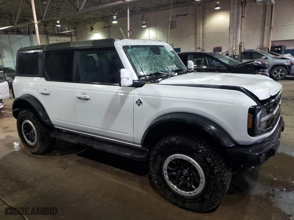 2024 Ford Bronco Outer Banks with VIN 1FMDE8BH4RLA72122, listed as a Copart auction lot 42040555 with 0 mi miles and Clean Title. Bid and sale history available at carsss.com. Image 4.