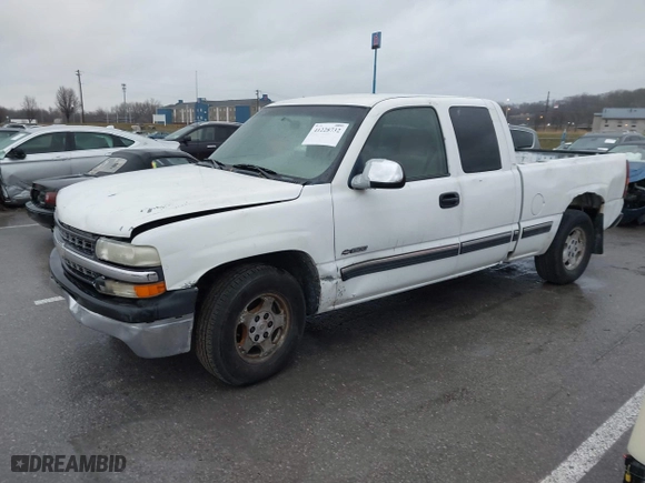 2002 Chevrolet Silverado 1500 LS with VIN 2GCEC19W421401620, listed as a IAAI auction lot 41228732 with 144,389 mi miles. Bid and sale history available at carsss.com. Image 2.
