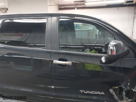 2007 Toyota Tundra LTD with VIN 5TBDV58147S490830, listed as a IAAI auction lot 41823276 with 294,520 mi miles. Bid and sale history available at carsss.com. Image 14.