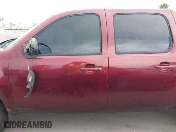 2010 GMC Sierra 1500 SLT с VIN 3GTRKWE38AG248629, выставлен на аукционе IAAI как лот 42415528 с пробегом 143 599 миль миль и . История ставок и продаж доступна на DreamBid. Изображение 14.