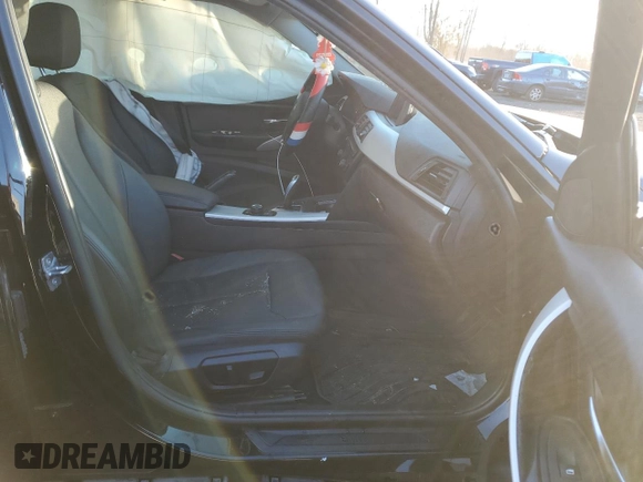 2014 BMW 3 Series 320i xDrive with VIN WBA3C3C56EF984060, listed as a Copart auction lot 88330235 with 233,559 mi miles and Salvage Title. Bid and sale history available at carsss.com. Image 7.