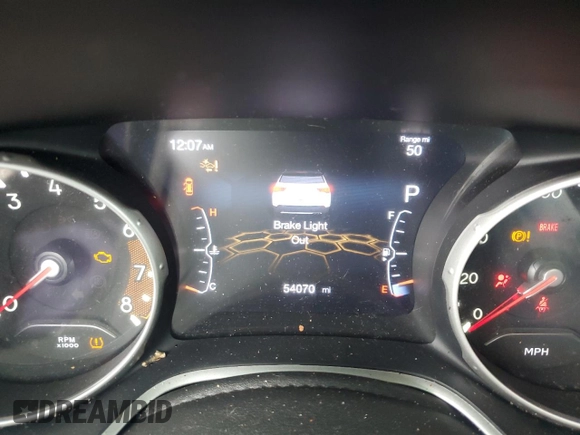 2020 Jeep Compass Latitude с VIN 3C4NJDBB0LT258454, выставлен на аукционе Copart как лот 53504695 с пробегом 54 070 миль миль и Списание • Salvage title. История ставок и продаж доступна на DreamBid. Изображение 9.