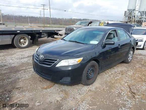 2011 Toyota Camry LE with VIN 4T1BF3EK1BU751800, listed as a IAAI auction lot 40754493 with 186,316 mi miles. Bid and sale history available at carsss.com. Image 2.