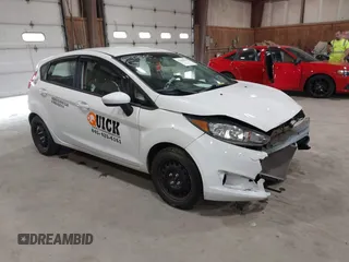 2015 Ford Fiesta S z VIN 3FADP4TJ4FM179759, wystawiony jako IAAI lot #42486808 z przebiegiem 91 166 mil mil oraz . Historia ofert i sprzedaży dostępna na DreamBid. Obrazek 1.