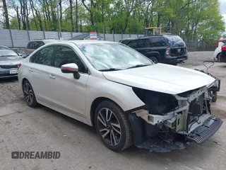 2019 Subaru Legacy Special Sports z VIN 4S3BNAR69K3007876, wystawiony jako IAAI lot #42230031 z przebiegiem 79 812 mil mil oraz . Historia ofert i sprzedaży dostępna na DreamBid. Obrazek 1.