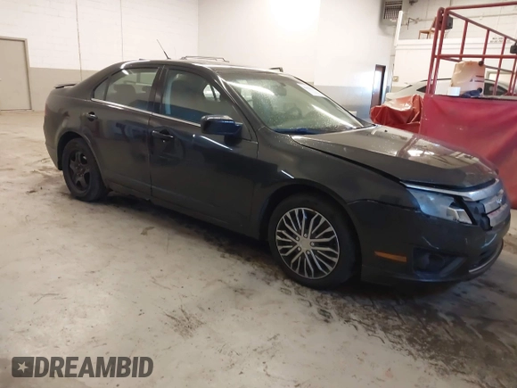 2010 Ford Fusion SE with VIN 3FAHP0HA3AR169898, listed as a IAAI auction lot 41033517 with 194,856 mi miles. Bid and sale history available at carsss.com. Image 1.