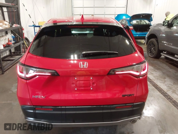 2024 Honda HR-V Sport with VIN 3CZRZ2H51RM706424, listed as a IAAI auction lot 41962045 with 5,883 mi miles. Bid and sale history available at carsss.com. Image 16.