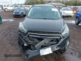 2017 Ford Escape SE with VIN 1FMCU0GD4HUA76833, listed as a IAAI auction lot 41642460 with 116,435 mi miles. Bid and sale history available at carsss.com. Image 12.