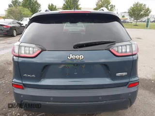 2019 Jeep Cherokee Latitude Plus with VIN 1C4PJMLB1KD465110, listed as a IAAI auction lot 42527260 with 32,579 mi miles and . Bid and sale history available at DreamBid. Image 16.