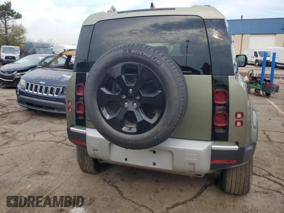 2024 Land Rover Defender S with VIN SALEJ6EX7R2284796, listed as a Copart auction lot 80064294 with 14,855 mi miles and Clean title. Bid and sale history available at DreamBid. Image 6.