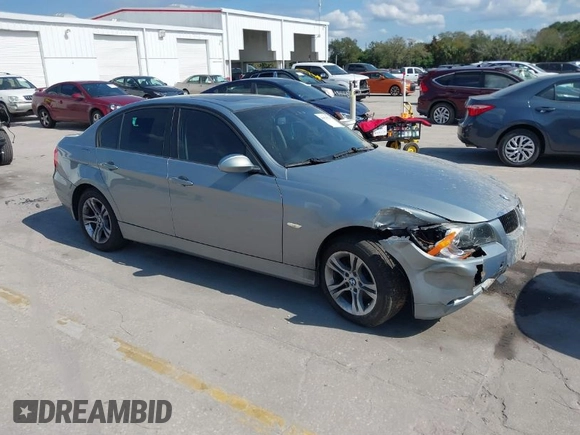 2008 BMW 3 Series 328xi z VIN WBAVC93558K036126, wystawiony jako IAAI lot #41520761 z przebiegiem 96 034 mil mil oraz . Historia ofert i sprzedaży dostępna na DreamBid. Obrazek 1.