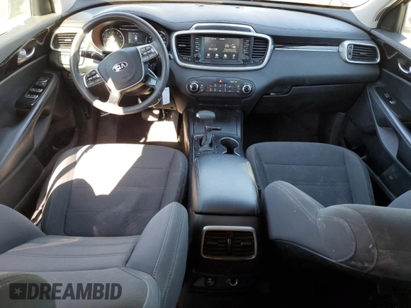 2020 Kia Sorento LX with VIN 5XYPG4A58LG628012, listed as a Copart auction lot 41807055 with 120,147 mi miles and Salvage Title. Bid and sale history available at carsss.com. Image 8.