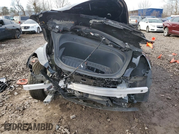 2022 Tesla Model 3 z VIN 5YJ3E1EA3NF288398, wystawiony jako Copart lot #46535375 z przebiegiem 89 968 mil mil oraz Szkoda całkowita • Salvage title. Historia ofert i sprzedaży dostępna na DreamBid. Obrazek 5.