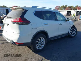 2019 Nissan Rogue SV with VIN KNMAT2MT7KP527457, listed as a IAAI auction lot 40711047 with 88,952 mi miles and . Bid and sale history available at DreamBid. Image 4.