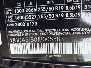 2018 Mercedes-Benz GLE 350 with VIN 4JGDA5JB0JB005583, listed as a IAAI auction lot 42189066 with 79,968 mi miles and . Bid and sale history available at DreamBid. Image 9.