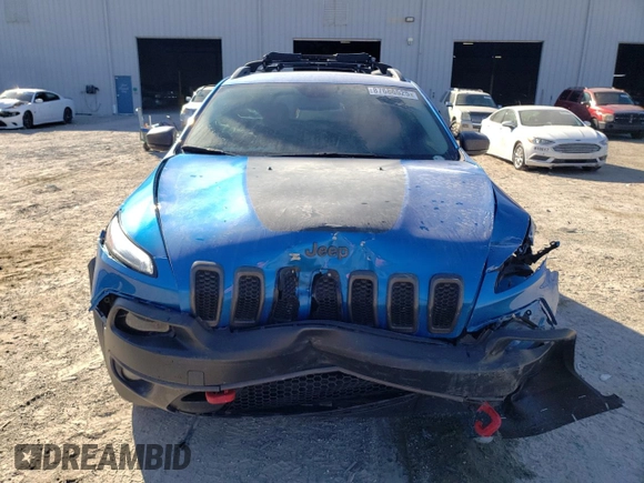 2018 Jeep Cherokee Trailhawk with VIN 1C4PJMBB2JD529915, listed as a Copart auction lot 87686525 with 107,184 mi miles and Salvage Title. Bid and sale history available at carsss.com. Image 5.