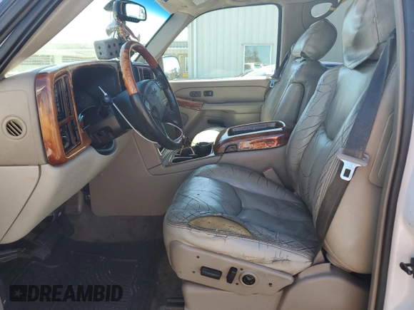 2004 GMC Yukon SLE with VIN 1GKEK13T54J168734, listed as a Copart auction lot 71235204 with 174,429 mi miles and Salvage Title. Bid and sale history available at carsss.com. Image 7.