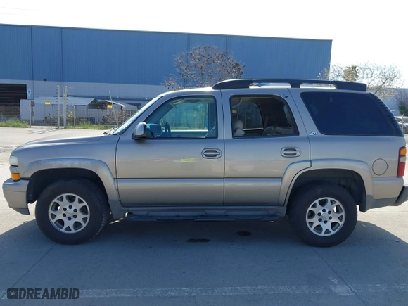 2001 Chevrolet Tahoe LS with VIN 1GNEK13T51R184450, listed as a IAAI auction lot 41773131 with 290,093 mi miles. Bid and sale history available at carsss.com. Image 14.