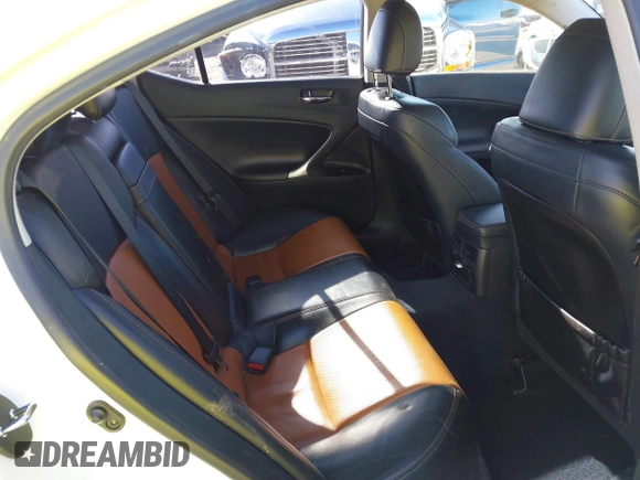 2013 Lexus IS 250 with VIN JTHCF5C2XD5062390, listed as a IAAI auction lot 41403300 with 84,181 mi miles and . Bid and sale history available at DreamBid. Image 4.