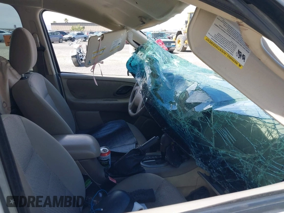 2005 Ford Escape XLT с VIN 1FMYU93165KA70903, выставлен на аукционе IAAI как лот 42291192 с пробегом 235 796 миль миль и . История ставок и продаж доступна на DreamBid. Изображение 5.
