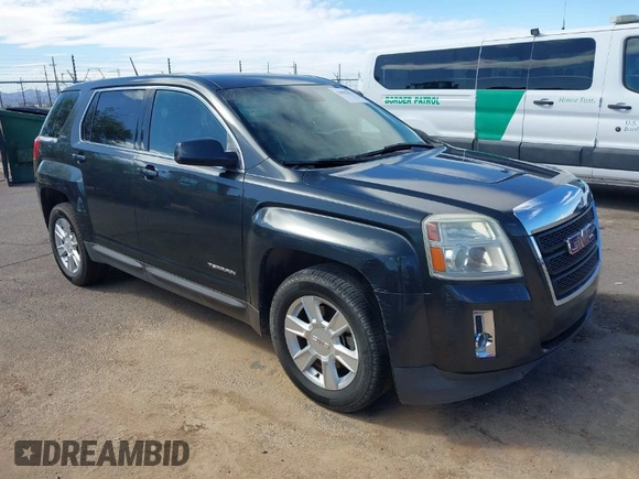 2013 GMC Terrain SLE with VIN 2GKALMEK0D6285877, listed as a IAAI auction lot 41892832 with 138,829 mi miles. Bid and sale history available at carsss.com. Image 1.