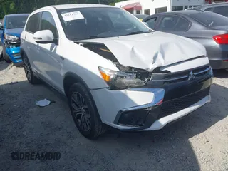 2018 Mitsubishi Outlander ES z VIN JA4AP3AU7JZ015279, wystawiony jako IAAI lot #42211286 z przebiegiem 82 510 mil mil oraz . Historia ofert i sprzedaży dostępna na DreamBid. Obrazek 1.