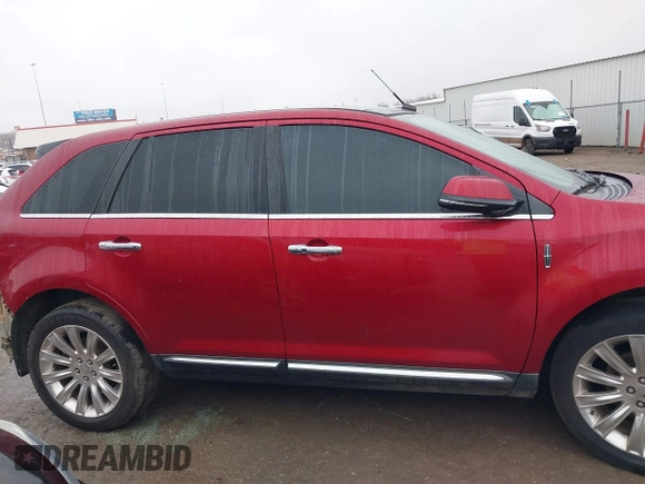 2014 Lincoln MKX with VIN 2LMDJ6JK3EBL09582, listed as a IAAI auction lot 41520611 with 157,022 mi miles. Bid and sale history available at carsss.com. Image 13.