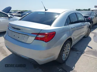 2011 Chrysler 200 Limited with VIN 1C3BC2FB4BN501133, listed as a IAAI auction lot 42056143 with 1 mi miles. Bid and sale history available at carsss.com. Image 4.