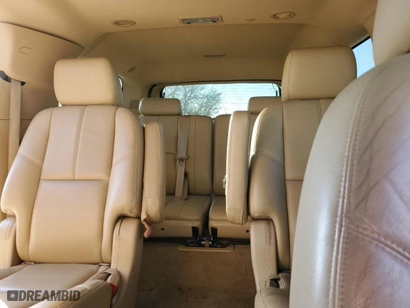 2011 GMC Yukon XL SLT with VIN 1GKS2KE32BR319274, listed as a Copart auction lot 83093194 with 151,629 mi miles and Salvage Title. Bid and sale history available at carsss.com. Image 10.