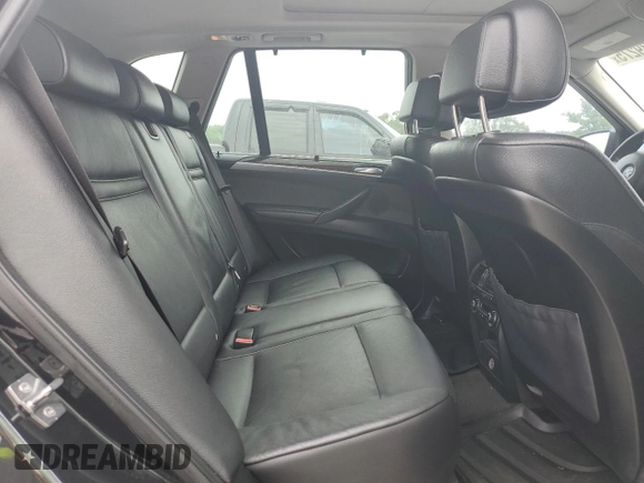 2011 BMW X5 35i z VIN 5UXZV4C55BL400837, wystawiony jako Copart lot #59639275 z przebiegiem 140 148 mil mil oraz Czysty tytuł • Clean title. Historia ofert i sprzedaży dostępna na DreamBid. Obrazek 11.