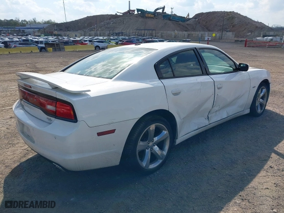 2011 Dodge Charger RT Plus with VIN 2B3CL5CT0BH609483, listed as a IAAI auction lot 40474315 with 202,644 mi miles. Bid and sale history available at carsss.com. Image 4.