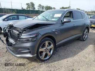 2023 Genesis GV80 z VIN KMUHCESC2PU127234, wystawiony jako IAAI lot #42076050 z przebiegiem 24 281 mil mil oraz . Historia ofert i sprzedaży dostępna na DreamBid. Obrazek 19.