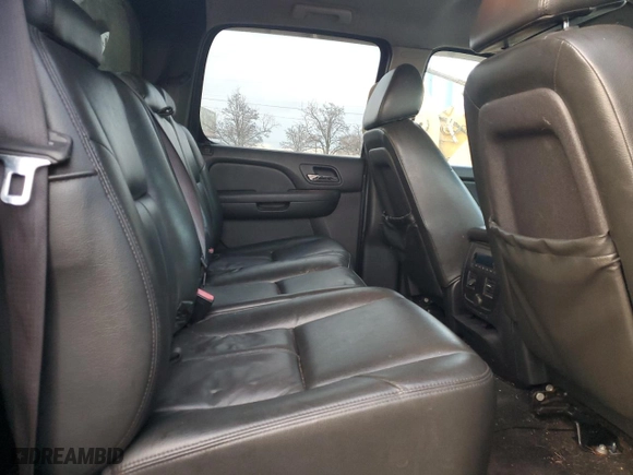 2008 Chevrolet Avalanche LS with VIN 3GNFK12358G172847, listed as a Copart auction lot 43667645 with 196,049 mi miles and Clean Title. Bid and sale history available at carsss.com. Image 10.