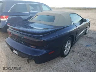 2002 Pontiac Firebird Trans Am with VIN 2G2FV32G322150746, listed as a Copart auction lot 83475384 with 0 mi miles and Non Repairable. Bid and sale history available at carsss.com. Image 4.