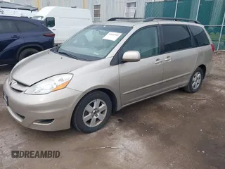 2008 Toyota Sienna XLE with VIN 5TDZK22C98S099673, listed as a IAAI auction lot 42661903 with 205,714 mi miles and . Bid and sale history available at DreamBid. Image 2.
