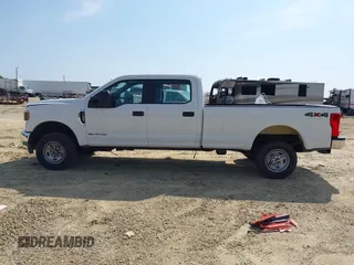 2019 Ford F-250 XL с VIN 1FT7W2BT7KEC91943, выставлен на аукционе IAAI как лот 42412103 с пробегом Не указан миль и . История ставок и продаж доступна на DreamBid. Изображение 15.