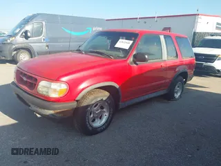 1996 Ford Explorer с VIN 1FMCU24X3TUB50343, выставлен на аукционе IAAI как лот 42832448 с пробегом 210 359 миль миль и . История ставок и продаж доступна на DreamBid. Изображение 2.