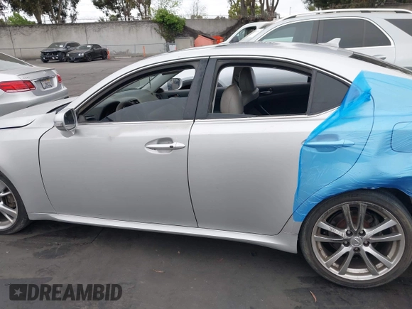 2009 Lexus IS with VIN JTHBK262895106279, listed as a IAAI auction lot 42068256 with 274,846 mi miles. Bid and sale history available at carsss.com. Image 15.