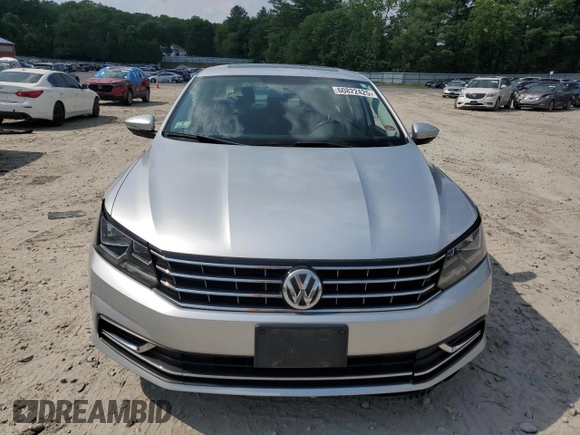 2016 Volkswagen Passat SE z VIN 1VWBT7A3XGC027584, wystawiony jako Copart lot #60822425 z przebiegiem 109 810 mil mil oraz Czysty tytuł • Clean title. Historia ofert i sprzedaży dostępna na DreamBid. Obrazek 5.