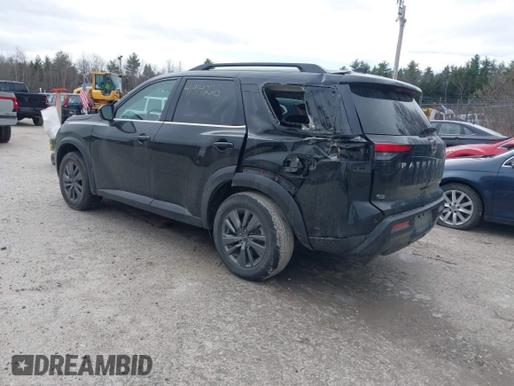 2023 Nissan Pathfinder SV z VIN 5N1DR3BC1PC245412, wystawiony jako IAAI lot #41914226 z przebiegiem 47 795 mil mil oraz . Historia ofert i sprzedaży dostępna na DreamBid. Obrazek 3.