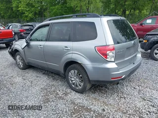 2010 Subaru Forester X Limited with VIN JF2SH6DC2AH764204, listed as a IAAI auction lot 42399324 with 123,603 mi miles and . Bid and sale history available at DreamBid. Image 3.